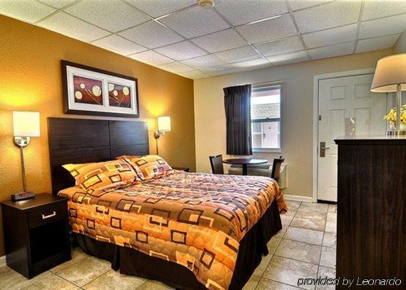 Rodeway Inn & Suites ナグス・ヘッド 部屋 写真